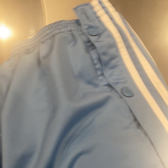 Gently used track Adidas pant 🔥🔥🔥🔥 - Picture 5 of 6
